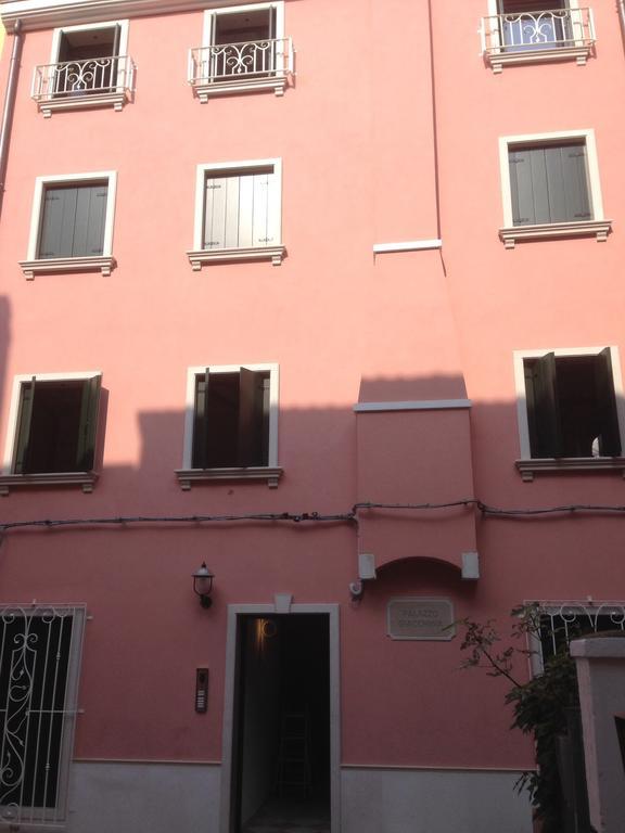 Palazzo Giacchina Apartman Sottomarina Kültér fotó